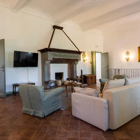 Vila Leone By Mmega Collodi